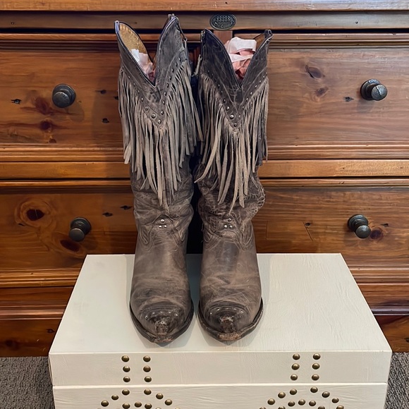 Tony Lama Shoes - Tony Lama zip fringe boots!